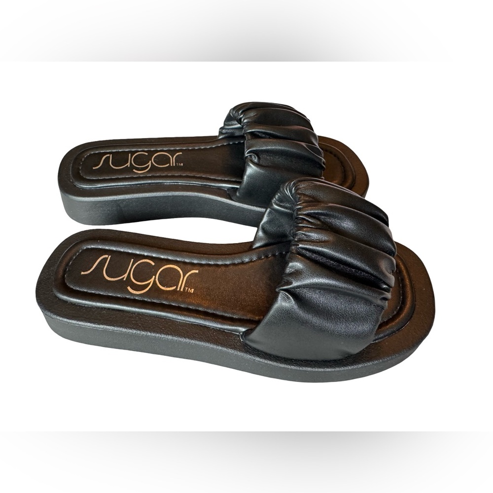 Sugar Mambo Slide Sandal Women’s Size 8.5 Black Platform Pleated Wide Band